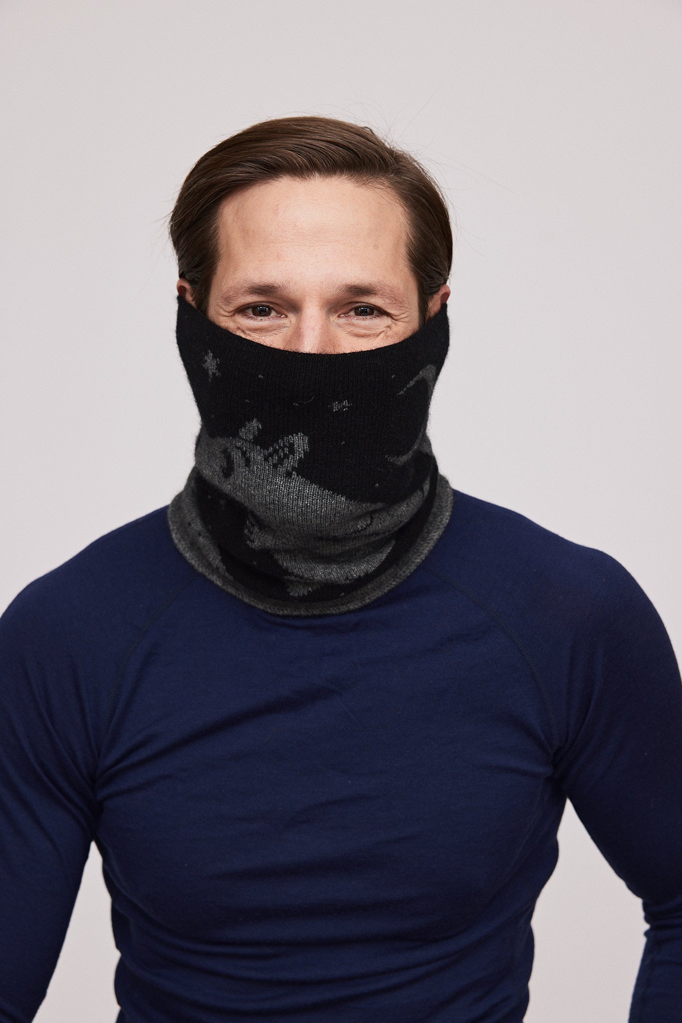 Moomintroll Neck Gaiter (Black/Grey)