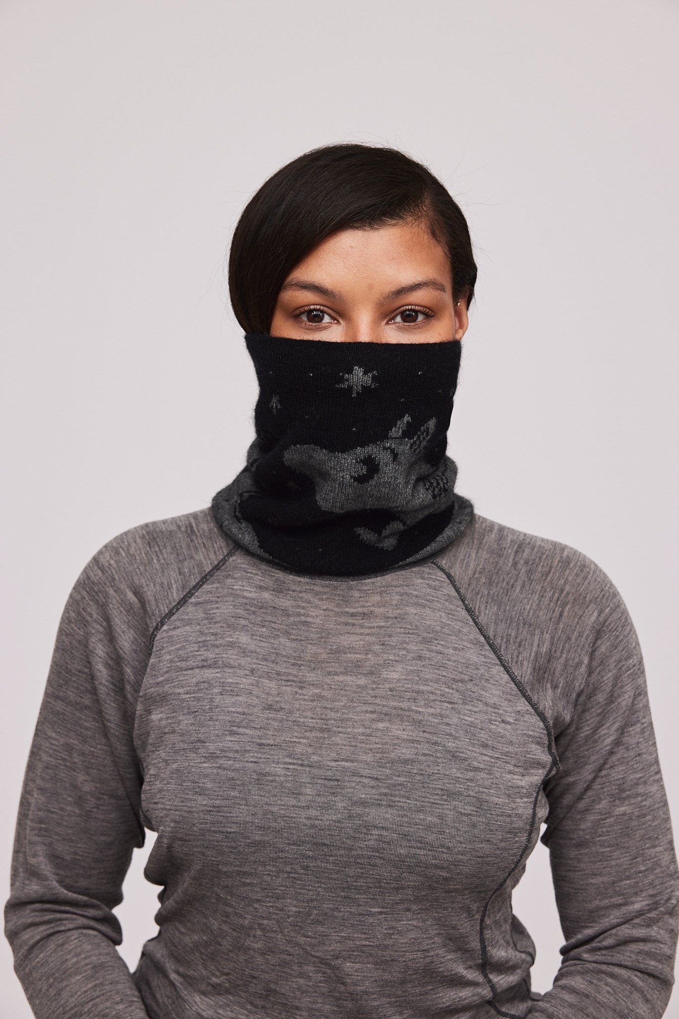Moomintroll Neck Gaiter (Black/Grey)