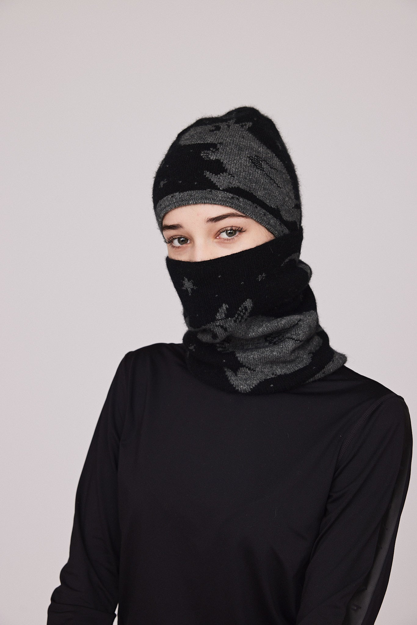 Stinky Neck Gaiter (Grey)