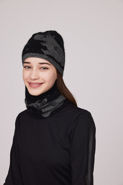 Moomintroll Beanie (Black/Grey)
